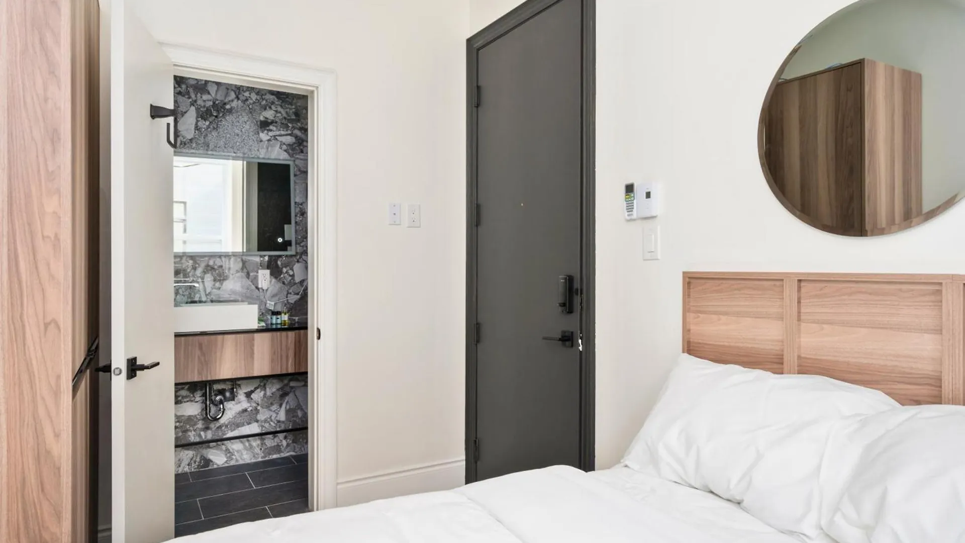 Opal Lofts - Quartier Latin Apartment Montreal